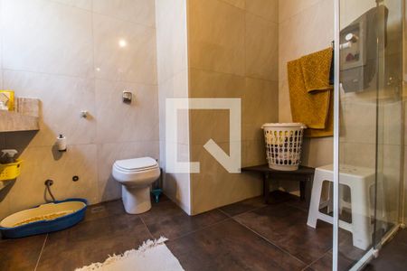 Casa de condomínio à venda com 300m², 4 quartos e 4 vagas Casa de condomínio à venda com 300m², 4 quartos e 4 vagasBanheiro da Suíte 1