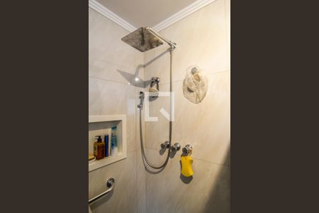 Casa de condomínio à venda com 300m², 4 quartos e 4 vagas Casa de condomínio à venda com 300m², 4 quartos e 4 vagasBanheiro da Suíte 1