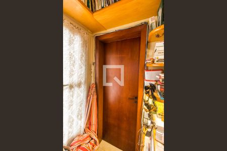 Casa de condomínio à venda com 300m², 4 quartos e 4 vagas Casa de condomínio à venda com 300m², 4 quartos e 4 vagasEscritório