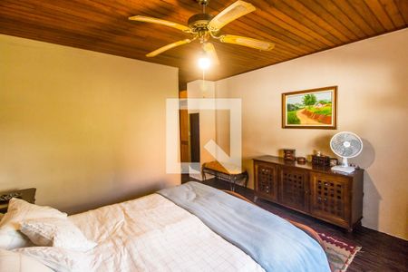 Casa de condomínio à venda com 300m², 4 quartos e 4 vagas Casa de condomínio à venda com 300m², 4 quartos e 4 vagasSuíte 1