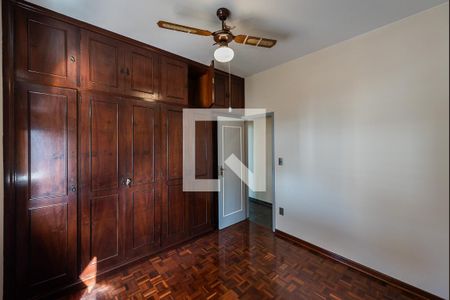 Apartamento para alugar com 130m², 3 quartos e 1 vaga Apartamento para alugar com 130m², 3 quartos e 1 vagaQuarto 2