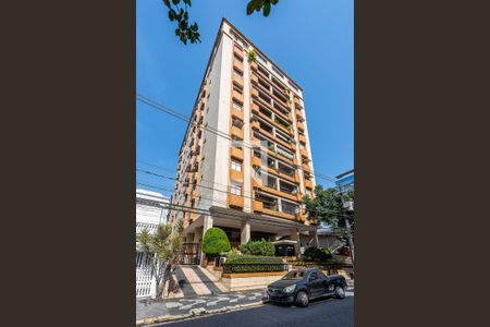 Apartamento para alugar com 130m², 3 quartos e 1 vaga Apartamento para alugar com 130m², 3 quartos e 1 vagaFachada