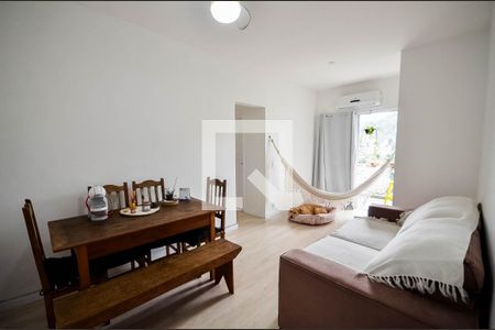 Sala de apartamento para alugar com 2 quartos, 53m² em Vila Isabel, Rio de Janeiro