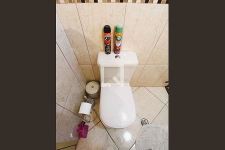 Casa à venda com 84m², 3 quartos e 2 vagasBanheiro 1