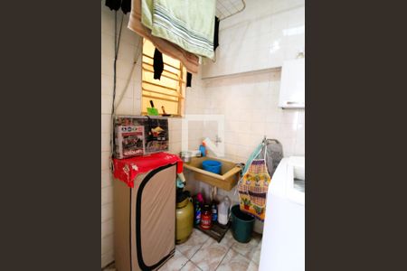 Casa à venda com 84m², 3 quartos e 2 vagasÁrea de Serviço