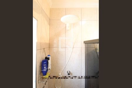 Casa à venda com 84m², 3 quartos e 2 vagasBanheiro 1