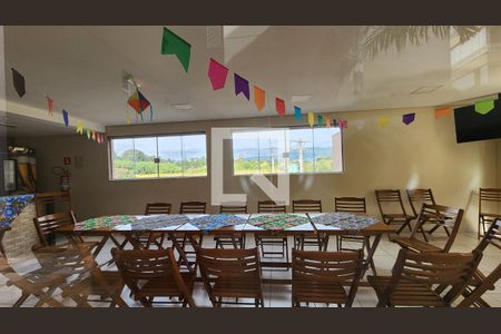 Apartamento à venda com 99m², 2 quartos e 2 vagasÁrea comum - Salão de festas