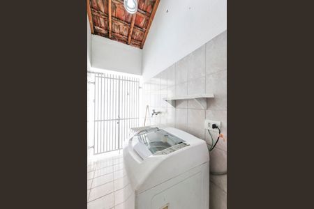 Casa para alugar com 155m², 3 quartos e 2 vagas Casa para alugar com 155m², 3 quartos e 2 vagasCozinha / Lavanderia