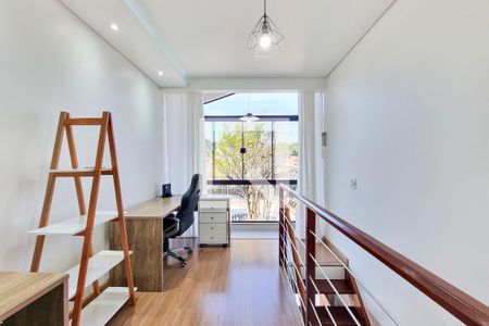 Casa para alugar com 155m², 3 quartos e 2 vagas Casa para alugar com 155m², 3 quartos e 2 vagasEscritório