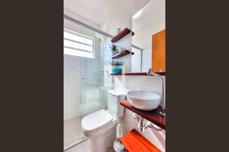 Casa para alugar com 155m², 3 quartos e 2 vagas Casa para alugar com 155m², 3 quartos e 2 vagasBanheiro da Suíte 1