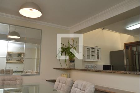 Sala de casa para alugar com 2 quartos, 145m² em Vila Camilópolis, Santo André