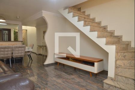 Sala de casa para alugar com 2 quartos, 145m² em Vila Camilópolis, Santo André