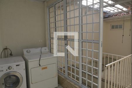 Casa para alugar com 145m², 2 quartos e sem vagaÁrea de serviço 