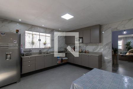 Casa à venda com 198m², 3 quartos e 2 vagasCozinha