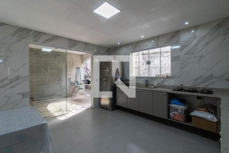 Casa à venda com 198m², 3 quartos e 2 vagasCozinha