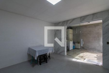 Casa à venda com 198m², 3 quartos e 2 vagasCozinha