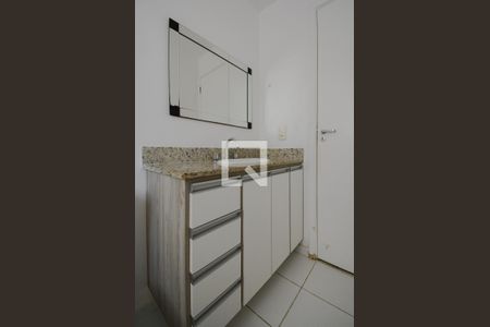 Apartamento para alugar com 107m², 3 quartos e 2 vagas Apartamento para alugar com 107m², 3 quartos e 2 vagasBanheiro Social