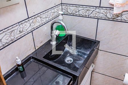 Casa à venda com 230m², 4 quartos e 2 vagasLavabo - edícula