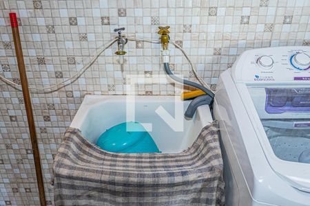 Casa à venda com 230m², 4 quartos e 2 vagasÁrea de serviço e quintal - edícula