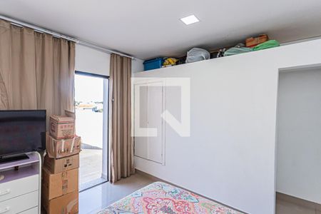 Casa à venda com 230m², 4 quartos e 2 vagasQuarto