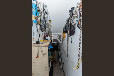 Casa à venda com 230m², 4 quartos e 2 vagasDepósito