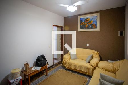 Casa para alugar com 4 quartos, 250m² em Taboão, Diadema