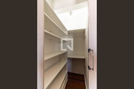 Apartamento para alugar com 68m², 1 quarto e 1 vagaQuarto - Closet