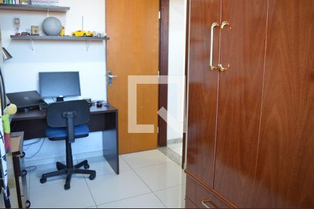 Casa de condomínio à venda com 67m², 2 quartos e 1 vagaQuarto 2