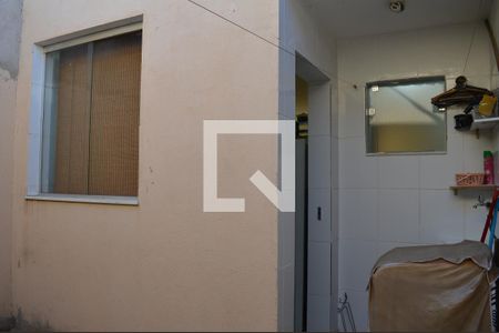 Casa de condomínio à venda com 67m², 2 quartos e 1 vagaQuintal | Área de serviço