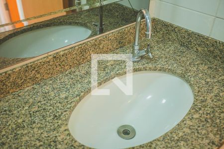 Casa de condomínio para alugar com 130m², 3 quartos e 2 vagasBanheiro 2