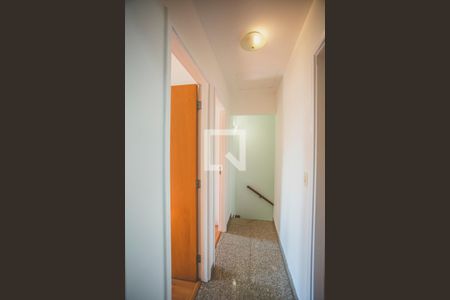 Casa de condomínio para alugar com 130m², 3 quartos e 2 vagasCorredor - Quartos