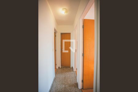 Casa de condomínio para alugar com 130m², 3 quartos e 2 vagasCorredor - Quartos