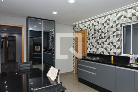 Casa para alugar com 250m², 3 quartos e 2 vagasCozinha 