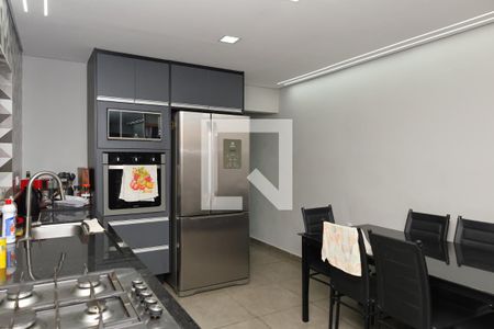 Casa para alugar com 250m², 3 quartos e 2 vagasCozinha 