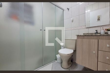 Apartamento à venda com 90m², 3 quartos e 2 vagas Apartamento à venda com 90m², 3 quartos e 2 vagasBanheiro