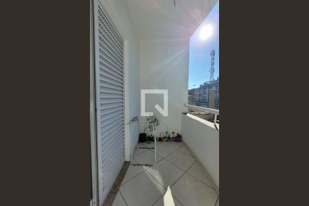 Apartamento à venda com 90m², 3 quartos e 2 vagas Apartamento à venda com 90m², 3 quartos e 2 vagasSacada
