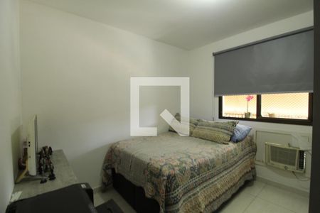 Quarto 1 de apartamento para alugar com 3 quartos, 110m² em Freguesia (jacarepaguá), Rio de Janeiro
