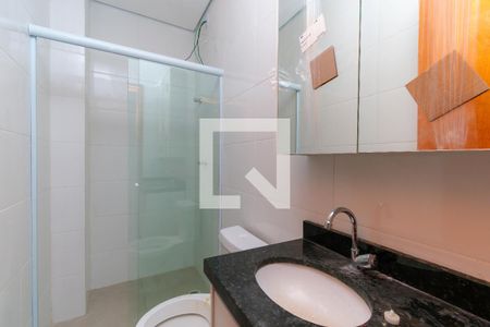 Banheiro de apartamento para alugar com 1 quarto, 28m² em Vila Marieta, São Paulo