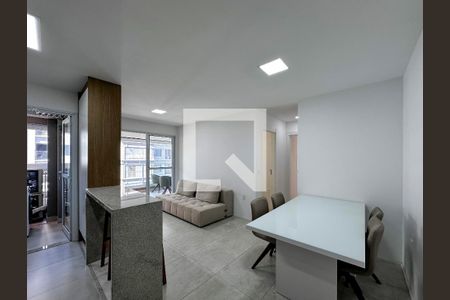 Apartamento para alugar com 69m², 2 quartos e 1 vagaSala