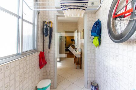 Apartamento à venda com 76m², 2 quartos e 1 vagaÁrea de Serviço