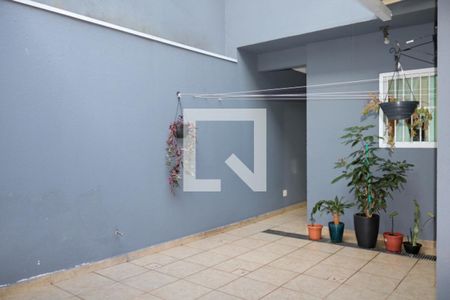 Casa à venda com 184m², 4 quartos e 3 vagasQuintal + Área de Serviço