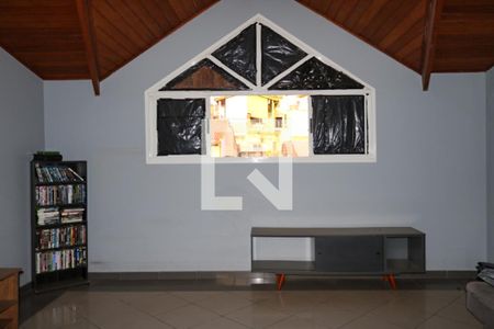 Casa à venda com 184m², 4 quartos e 3 vagasSotão