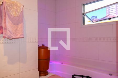 Casa à venda com 184m², 4 quartos e 3 vagasBanheiro da Suíte