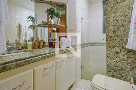 Apartamento à venda com 100m², 3 quartos e 2 vagasBanheiro 2