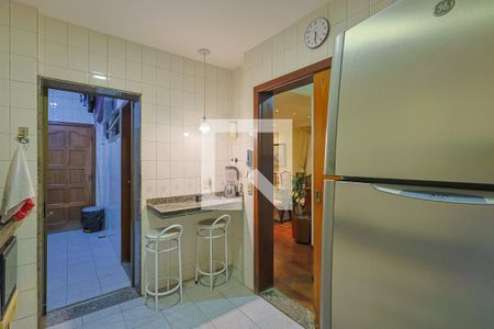 Apartamento à venda com 100m², 3 quartos e 2 vagasCozinha