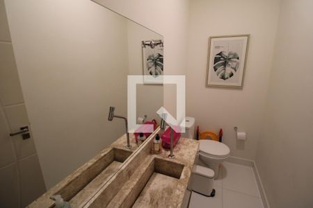 Casa à venda com 174m², 3 quartos e 3 vagasLavabo