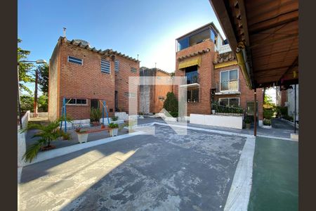 Casa à venda com 120m², 2 quartos e 1 vaga Casa à venda com 120m², 2 quartos e 1 vagaÁrea comum - Playground
