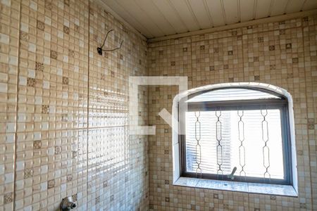 Casa para alugar com 150m², 4 quartos e 2 vagas Casa para alugar com 150m², 4 quartos e 2 vagasBanheiro 1