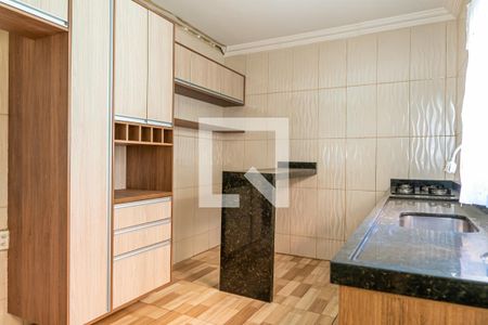 Casa para alugar com 150m², 4 quartos e 2 vagas Casa para alugar com 150m², 4 quartos e 2 vagasCozinha