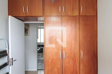 Apartamento à venda com 68m², 3 quartos e 1 vagaQuarto 2